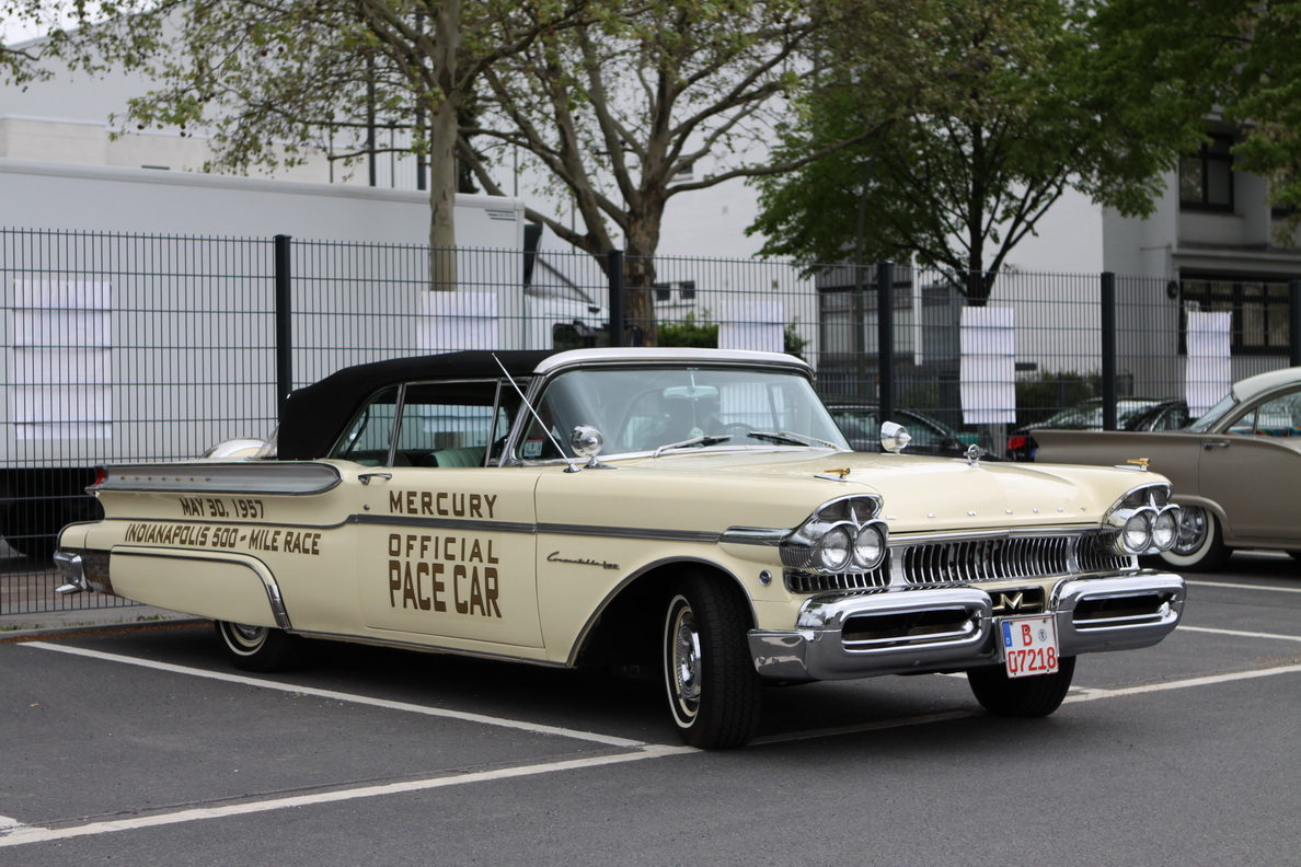 1957 Mercury Turnpike Cruiser